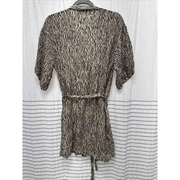 August Silk Robe Womens Medium 100% Silk Animal Print Belted Lightweight Kimono - Picture 7 of 9